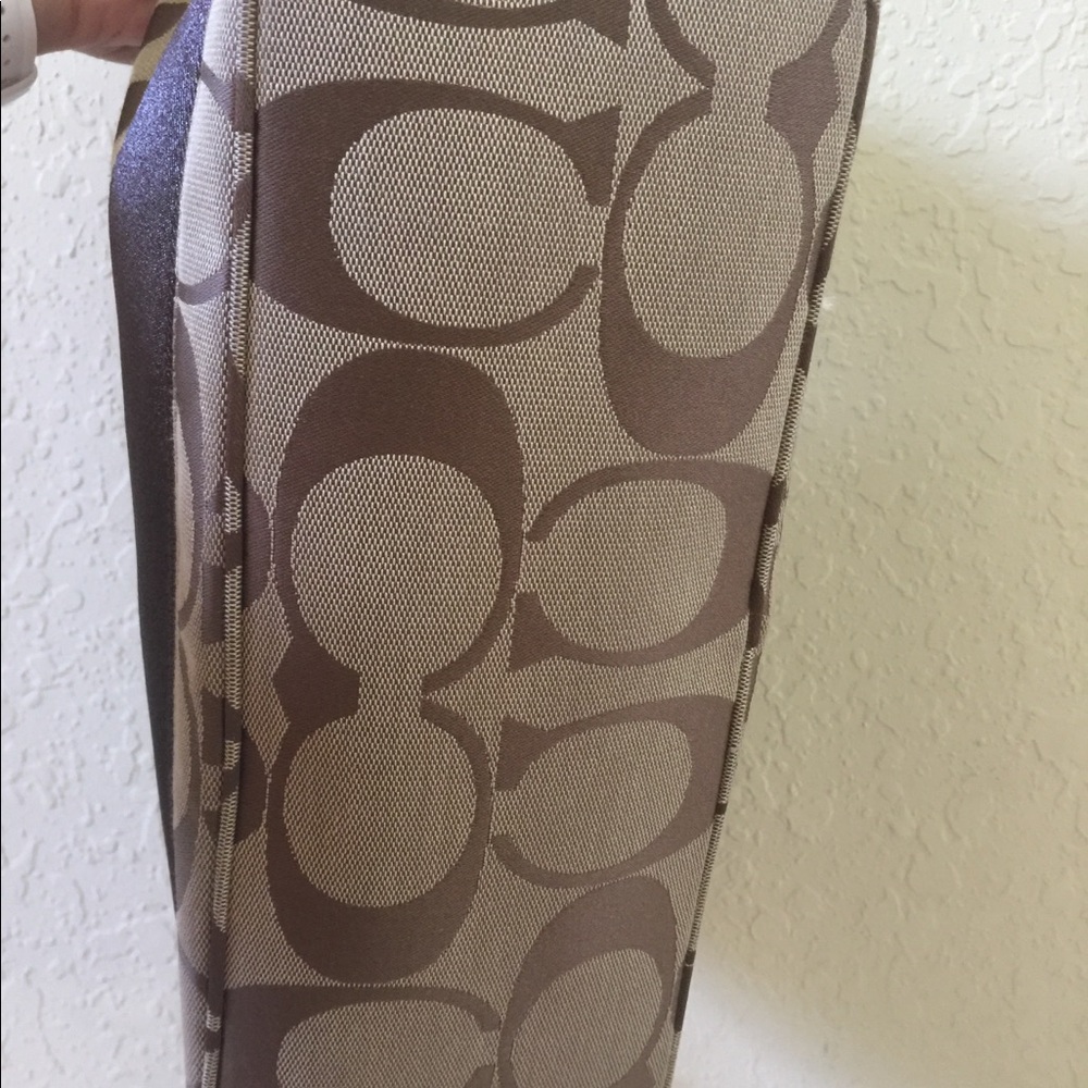 Coach Purse - Picture 4 of 7